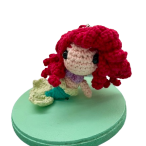 llavero de sirenita amigurumi