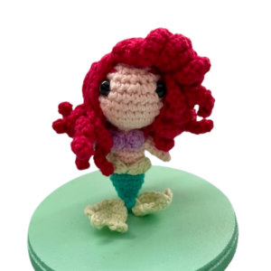sirenita amigurumi llavero