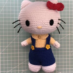 Ojos de Seguridad Ovalados para un amigurumi de Hello Kitty