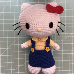 Amigurumi Hello Kitty a ganchillo