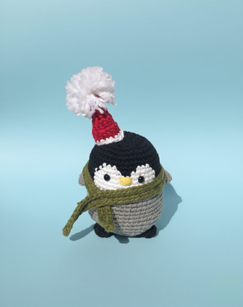 Amigurumi Navideño de Pinguino
